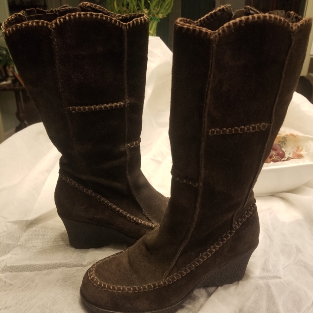 Earth Spirit Brown Suede Heeled Boots